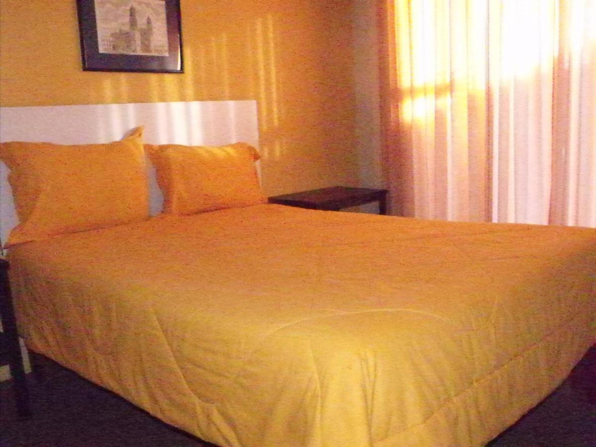 Hotel Gracia Zacatecas Guadalupe  Bilik gambar